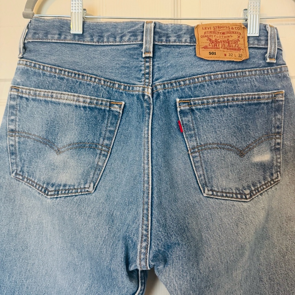 ✨VINTAGE LEVI’S ✨ - Picture 5 of 8